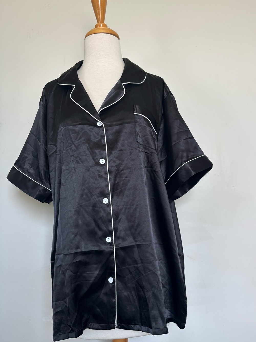Ekouaer black Short-Sleeve Pajama Top with White Piping 2XL